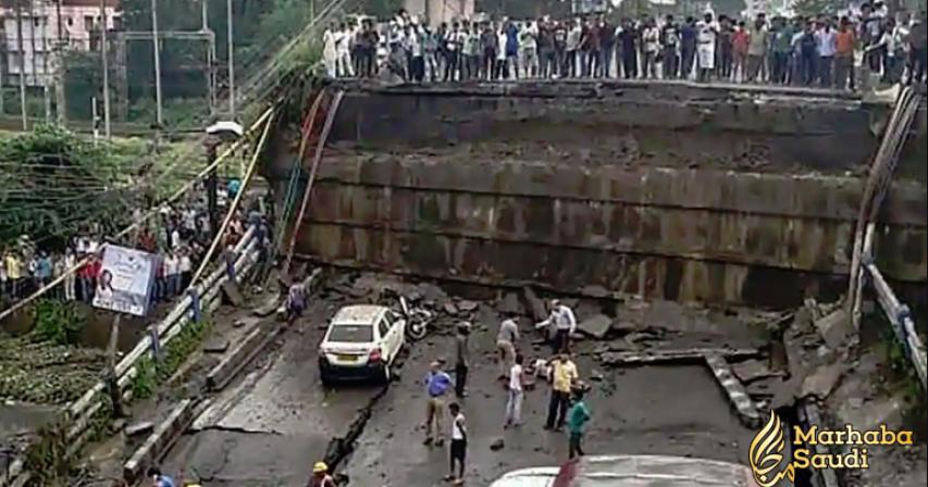 Many feared trapped in south Kolkata bridge collapse : India