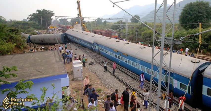 7 dead, several injured after train derails in India