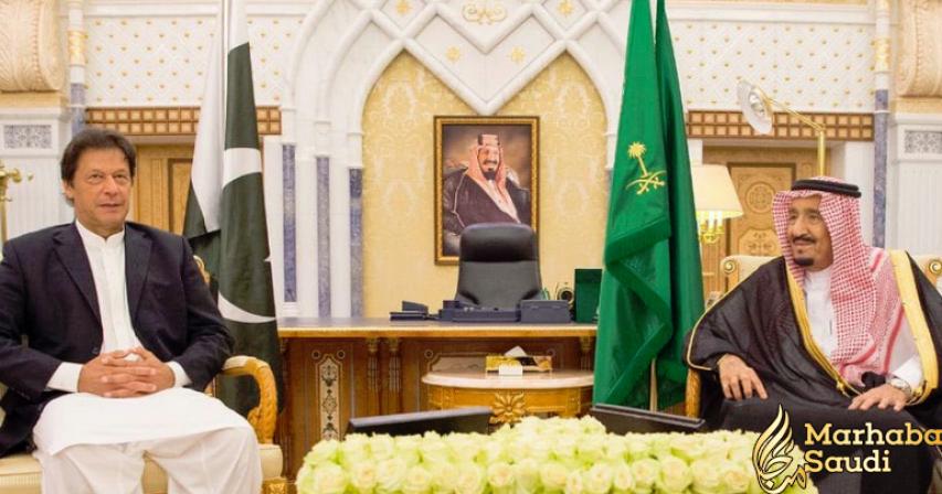 Pakistan PM Imran Khan meets Saudi Arabia's King Salman