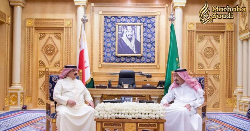 Custodian of the Two Holy Mosques Holds Talks with King of Bahrain