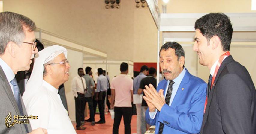 AURAK Hosts Job Fair
