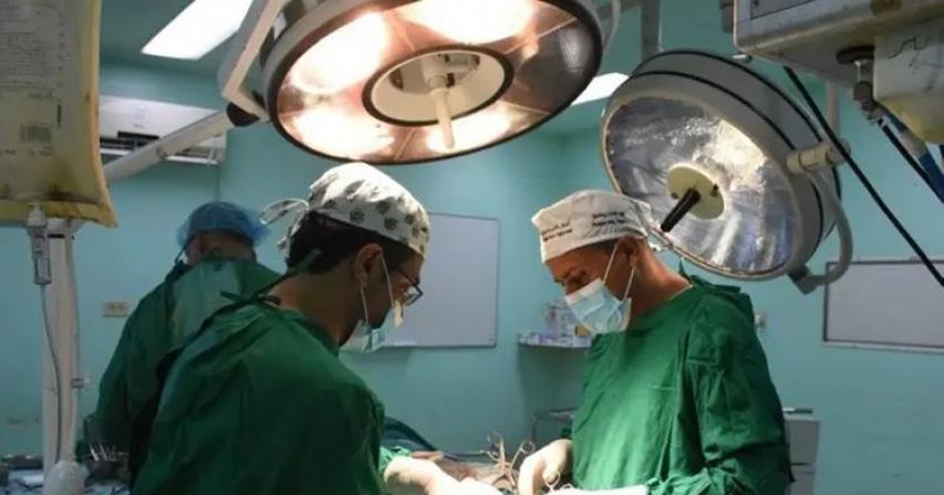 Saudi Arabia: 250 nails removed from man's stomach