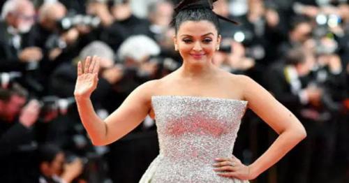 Cannes 2018: Aishwarya Rai Bachchan's Red Carpet Look Demands Your Attention