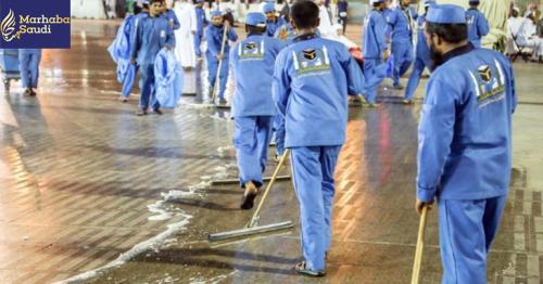 More than 2,200 workers keep Grand Mosque neat and clean