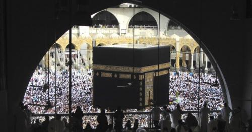 Umrah pilgrimage to be restored in phases