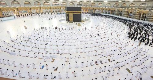 Pakistani pilgrims feeling ‘blessed’ as they arrive in Makkah for Umrah